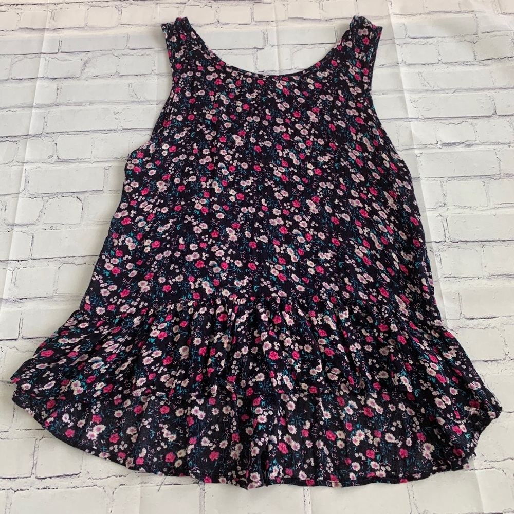 Cute floral top